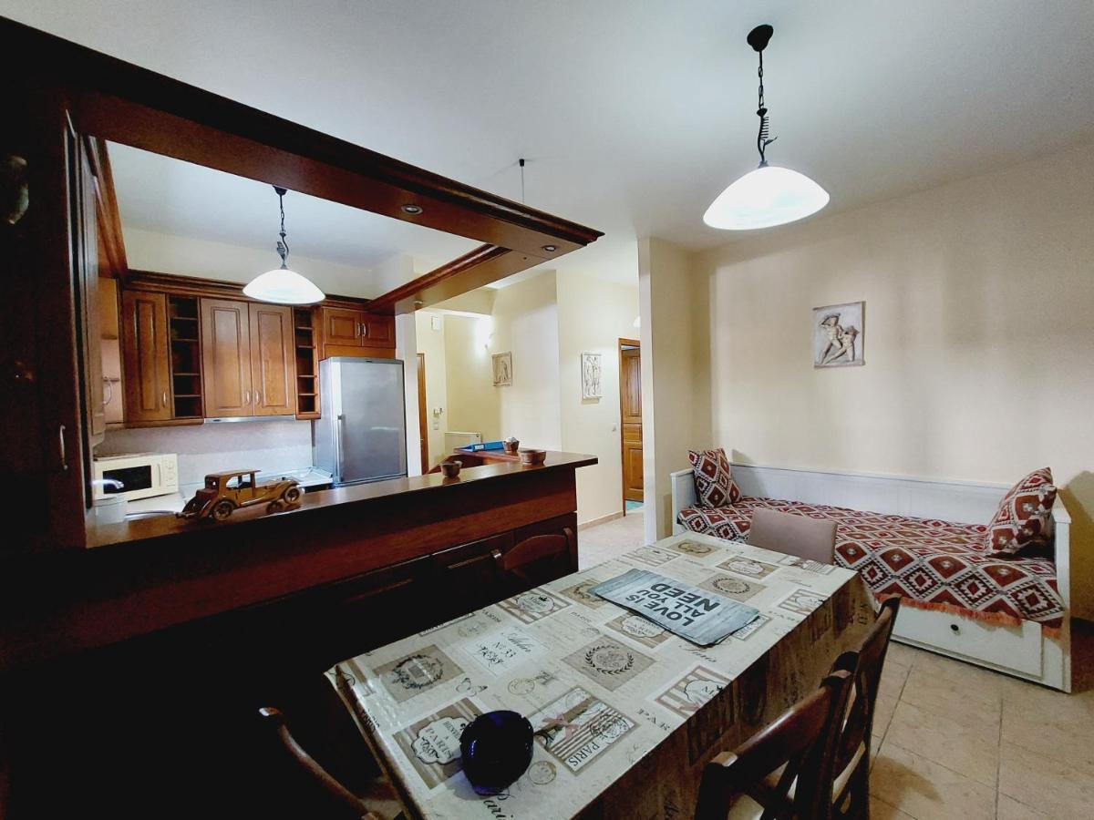 George'S Apartment Ипсос Экстерьер фото