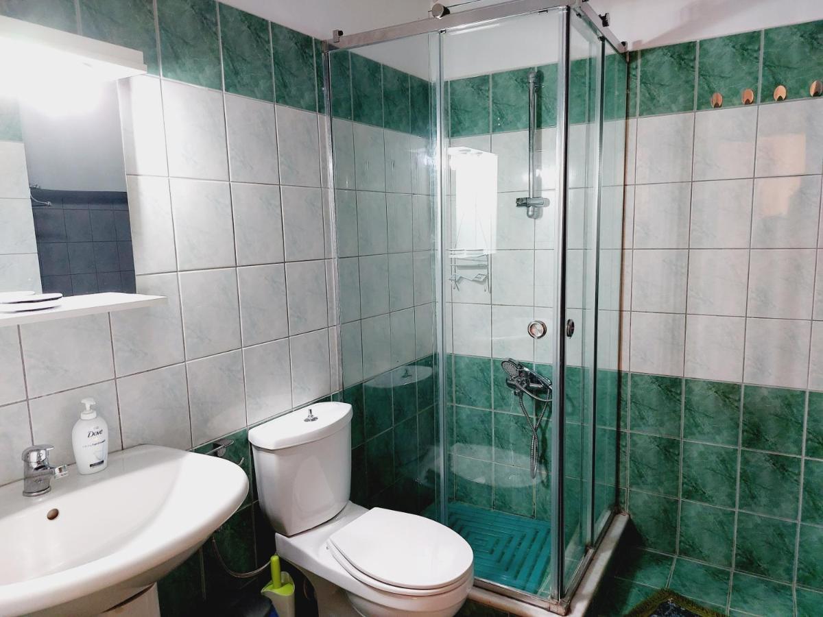 George'S Apartment Ипсос Экстерьер фото