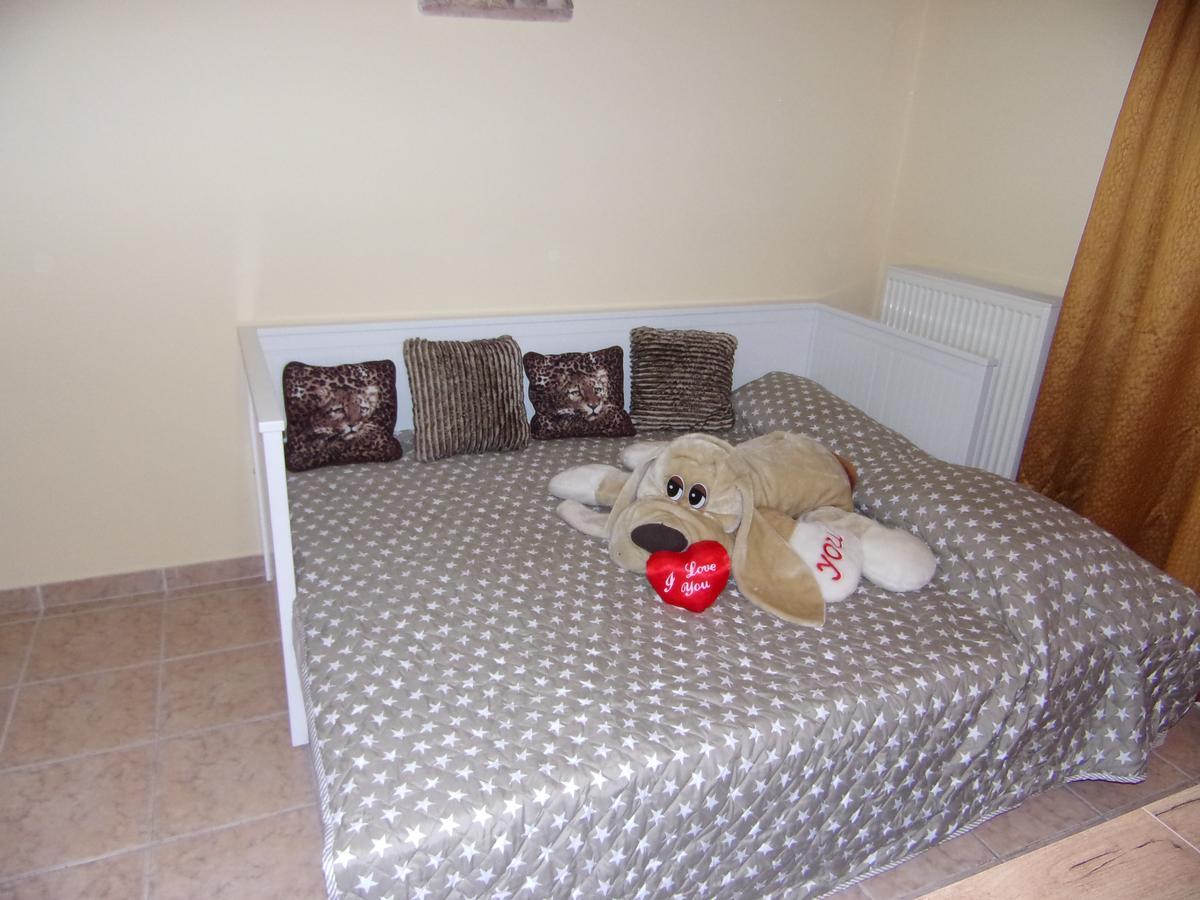 George'S Apartment Ипсос Экстерьер фото