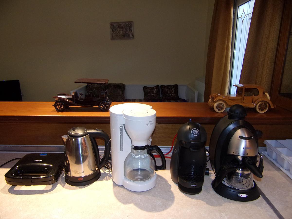 George'S Apartment Ипсос Экстерьер фото