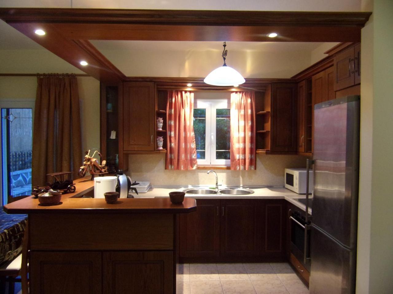George'S Apartment Ипсос Экстерьер фото